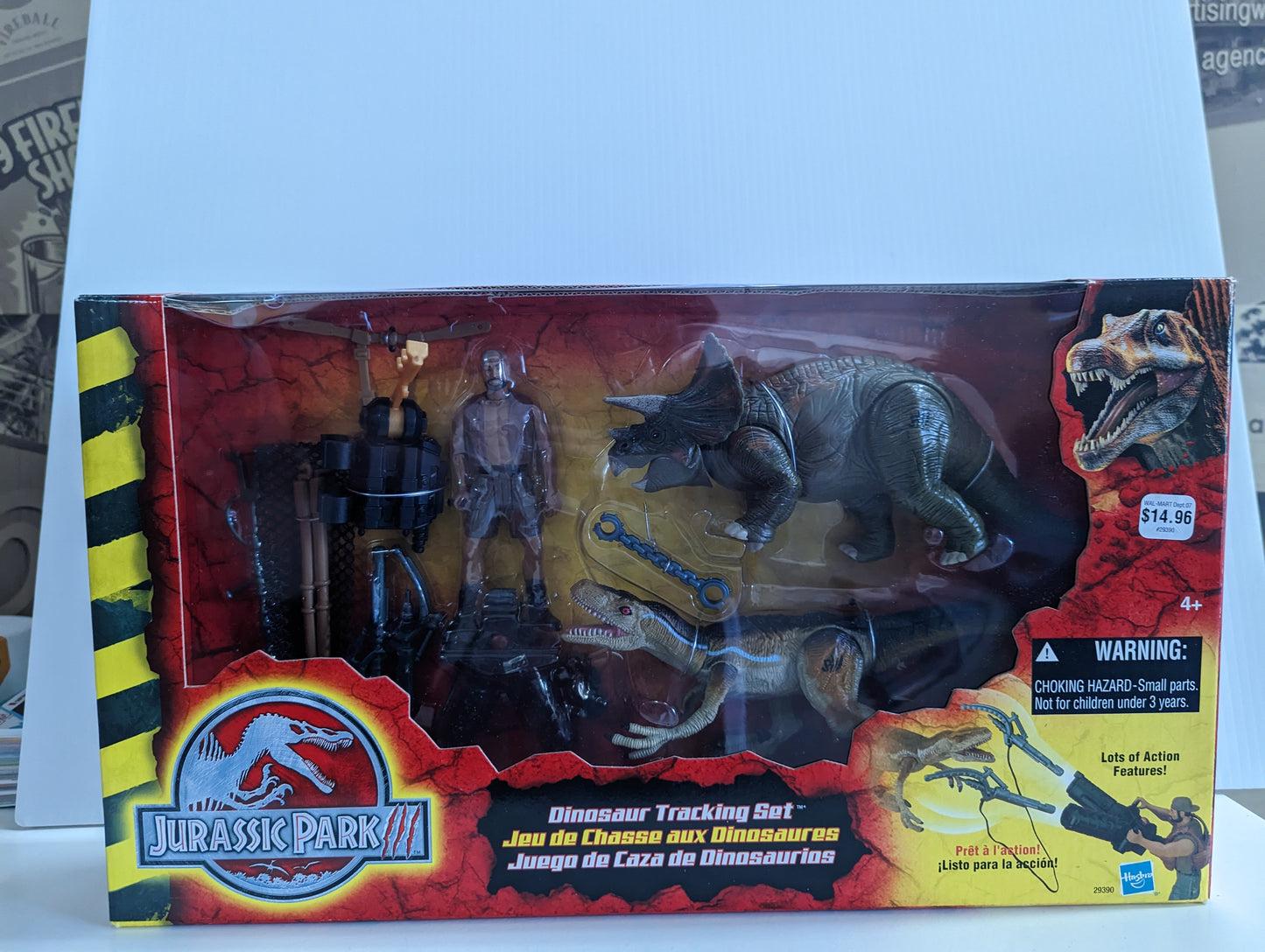 Jurassic Park 3 Dinosaur Tracking Set Velociraptor Triceratops MIB Lost World